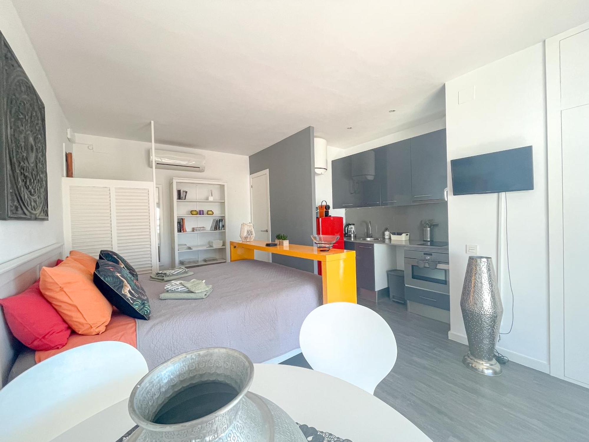 Unique Studio Apartment With Amazing Terrace Sitges Centre Beach Dış mekan fotoğraf